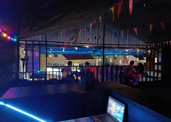 Pensjonat Full Moon Sky Bar Party In Pub Street El Rincon Espanol Siem Reap