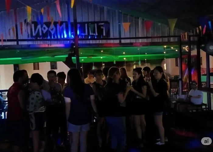 Pensjonat Full Moon Sky Bar Party In Pub Street El Rincon Espanol Siem Reap